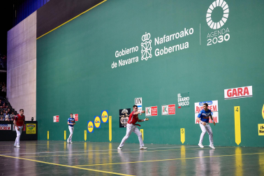 Fotos de la final del Campeonato de Parejas: Ezkurdia-Rezusta 22-20 Artola-Mariezkurrena./