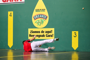 Fotos de la final del Campeonato de Parejas: Ezkurdia-Rezusta 22-20 Artola-Mariezkurrena./