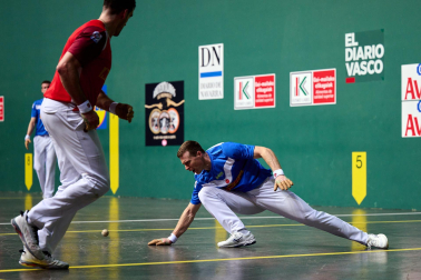 Fotos de la final del Campeonato de Parejas: Ezkurdia-Rezusta 22-20 Artola-Mariezkurrena./