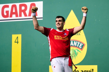 Fotos de la final del Campeonato de Parejas: Ezkurdia-Rezusta 22-20 Artola-Mariezkurrena./