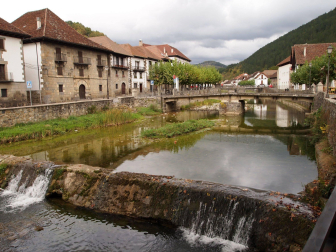 El río Anduña, a su paso por Ochagavía.