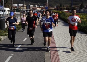Participantes en las distintas carreras del XLVI Cross Solidario Memorial J.J. Esparza celebradas este domingo 6 de abril /