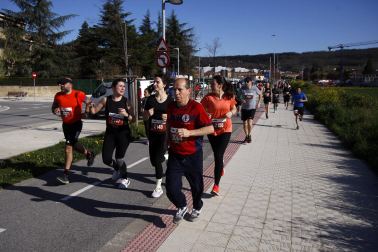 Participantes en las distintas carreras del XLVI Cross Solidario Memorial J.J. Esparza celebradas este domingo 6 de abril /