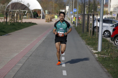 Participantes en las distintas carreras del XLVI Cross Solidario Memorial J.J. Esparza celebradas este domingo 6 de abril /