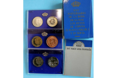 Estuche 'Así nace una moneda', todavía a la venta