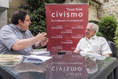 Fotos de los seis viajes de Vargas Llosa a Navarra.