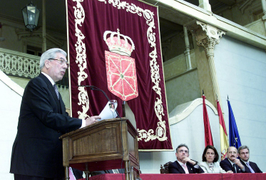 Fotos de los seis viajes de Vargas Llosa a Navarra.