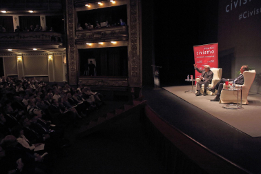 Fotos de los seis viajes de Vargas Llosa a Navarra.