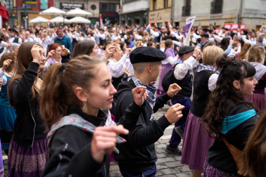Fotos de  la recepción a los mayordomos de las fiestas de la Txantrea.