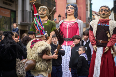Fotos de  la recepción a los mayordomos de las fiestas de la Txantrea.