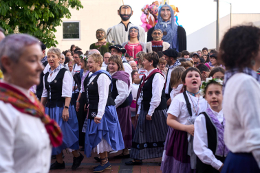 Fotos del cohete de fiestas de la Txantrea./