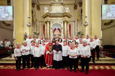 Fotos de la misa del quinto peldaño de la Escalera de San Fermín