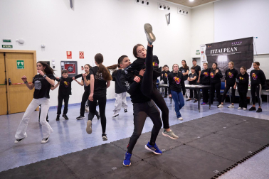 Fotos del musical 'Itzalpean' de los alumnos de Ikastola Jaso