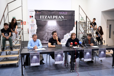 Fotos del musical 'Itzalpean' de los alumnos de Ikastola Jaso