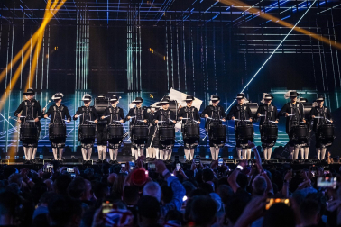Público, eurofans y artistas participantes en el Festival de Eurovisión 2025 celebrado este sábado 17 de mayo en Basilea /
