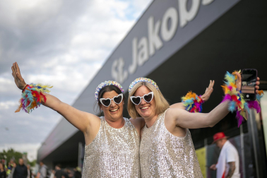 Público, eurofans y artistas participantes en el Festival de Eurovisión 2025 celebrado este sábado 17 de mayo en Basilea /