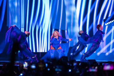 Público, eurofans y artistas participantes en el Festival de Eurovisión 2025 celebrado este sábado 17 de mayo en Basilea /