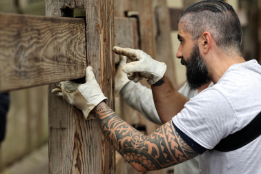 Fotos de la colocación del vallado del encierro de San Fermín 2025