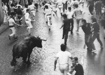 Fotos de los Sanfermines y los encierros de 1975./