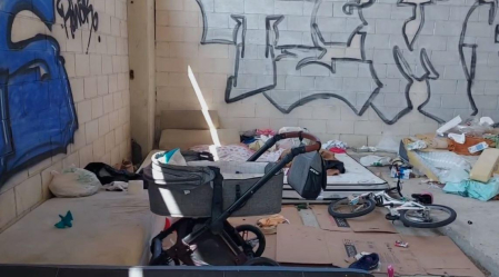 En este estado vivió una familia con cuatro menores dos semanas en un punto limpio de la Comarca de Pamplona
