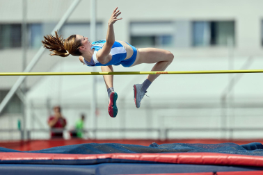 Fotos del campeonato navarro de atletismo sub-23