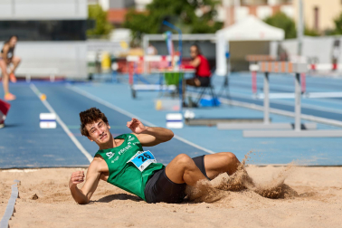 Fotos del campeonato navarro de atletismo sub-23