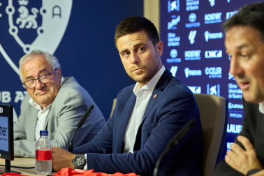 Presentación de Alessio Lisci como nuevo entrenador de Osasuna.