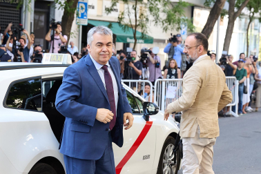 Imagen de Santos Cerdán a su llegada al Tribunal Supremo