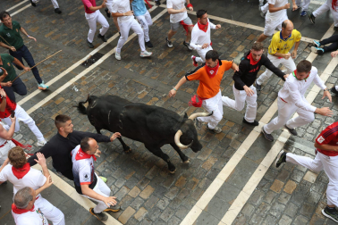 Primer encierro de San Fermín 2025.