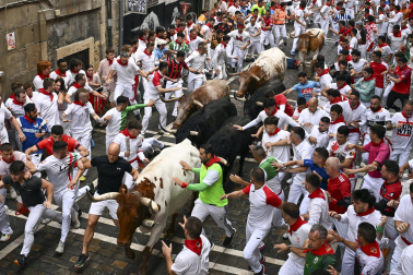 Primer encierro de San Fermín 2025.