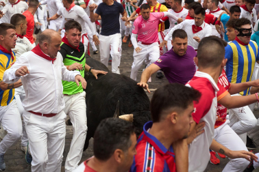 Primer encierro de San Fermín 2025.