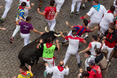 Primer encierro de San Fermín 2025.
