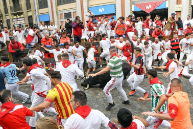 Primer encierro de San Fermín 2025.