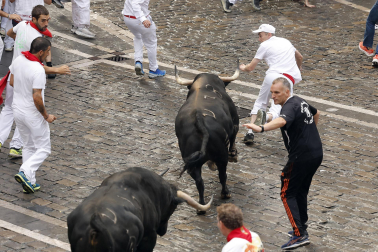 Primer encierro de San Fermín 2025.
