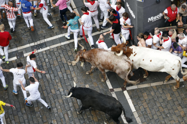 Primer encierro de San Fermín 2025.