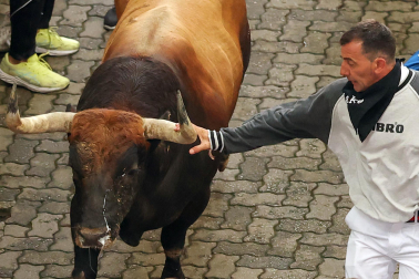 Primer encierro de San Fermín 2025.