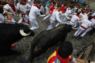 Primer encierro de San Fermín 2025.