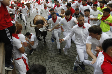 Primer encierro de San Fermín 2025.