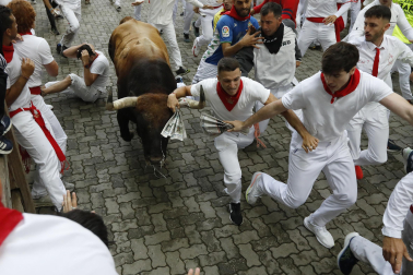 Primer encierro de San Fermín 2025.