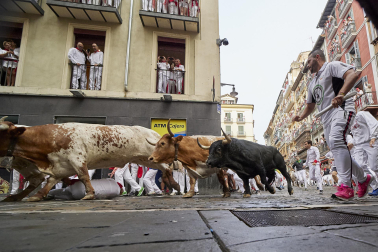 Primer encierro de San Fermín 2025.