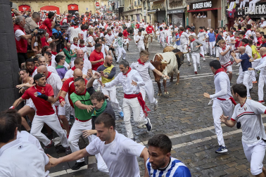 Primer encierro de San Fermín 2025.