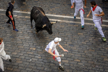 Primer encierro de San Fermín 2025.