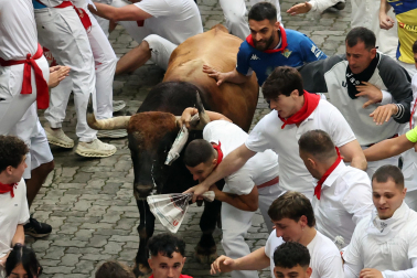 Primer encierro de San Fermín 2025.