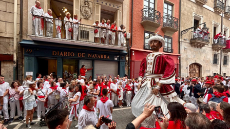 Fotos de la procesión de San Fermín 2025./