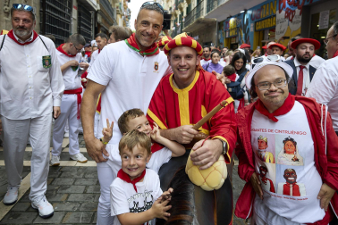 Fotos de la salida de la Comparsa de Gigantes y Cabezudos este 7 de julio