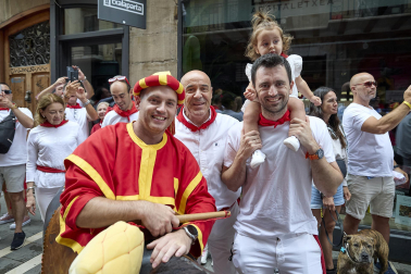 Fotos de la salida de la Comparsa de Gigantes y Cabezudos este 7 de julio