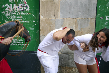 Fotos de la salida de la Comparsa de Gigantes y Cabezudos este 7 de julio
