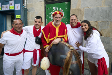 Fotos de la salida de la Comparsa de Gigantes y Cabezudos este 7 de julio