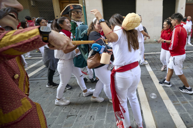 Fotos de la salida de la Comparsa de Gigantes y Cabezudos este 7 de julio