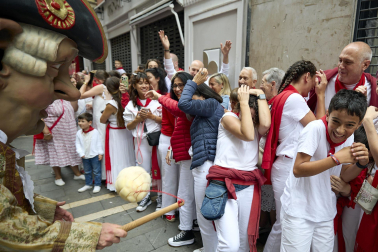 Fotos de la salida de la Comparsa de Gigantes y Cabezudos este 7 de julio